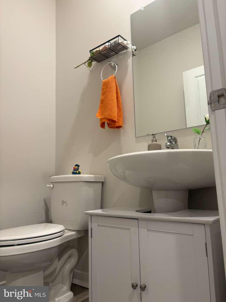 7573 Clayton Avenue photo 10