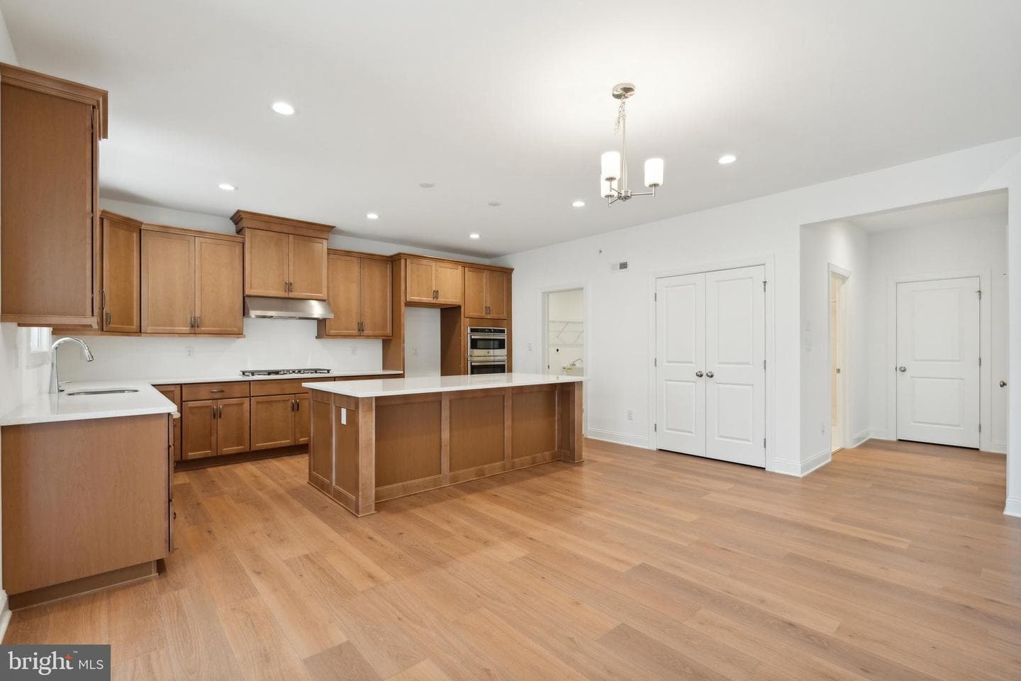 5397 Red Oak Drive photo 8