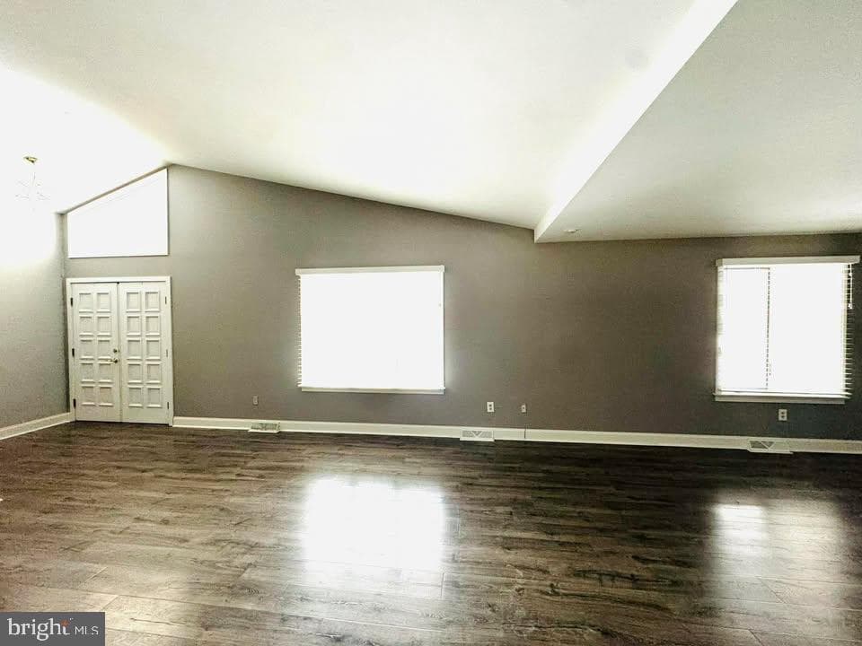 4377 Astor Drive photo 10