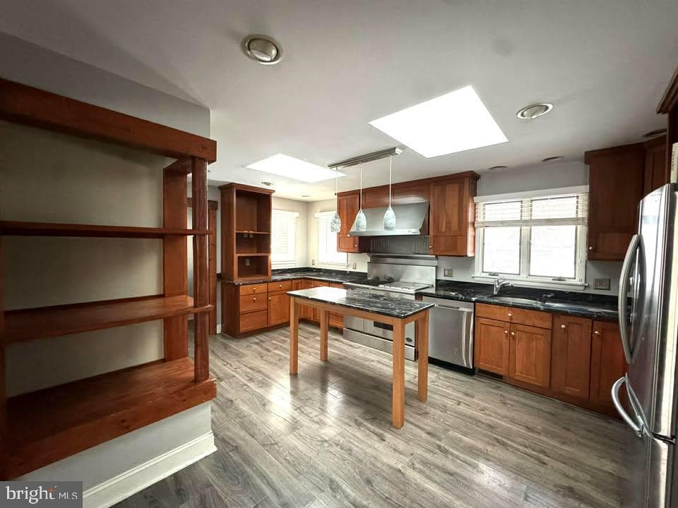 4377 Astor Drive photo 6