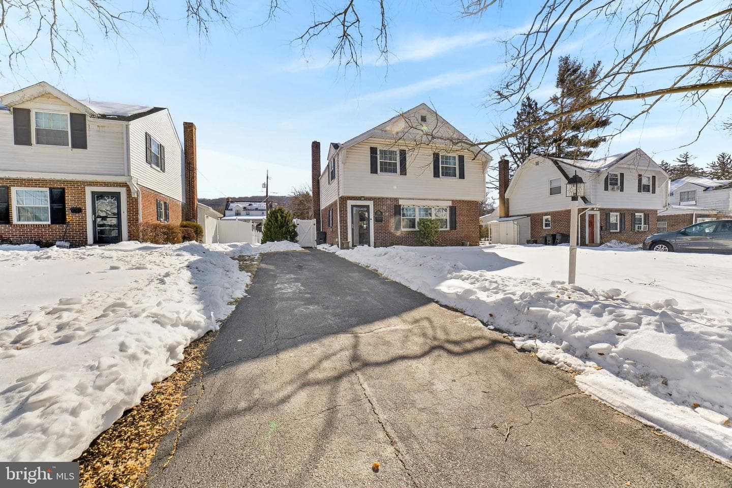 926 Buttonwood Street photo 2