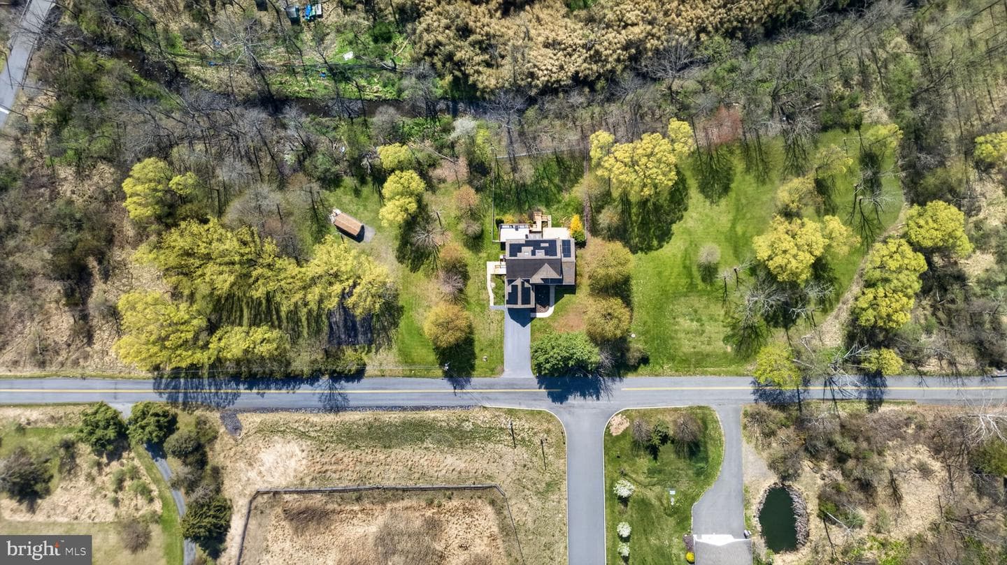 7202 Stein Road photo 3
