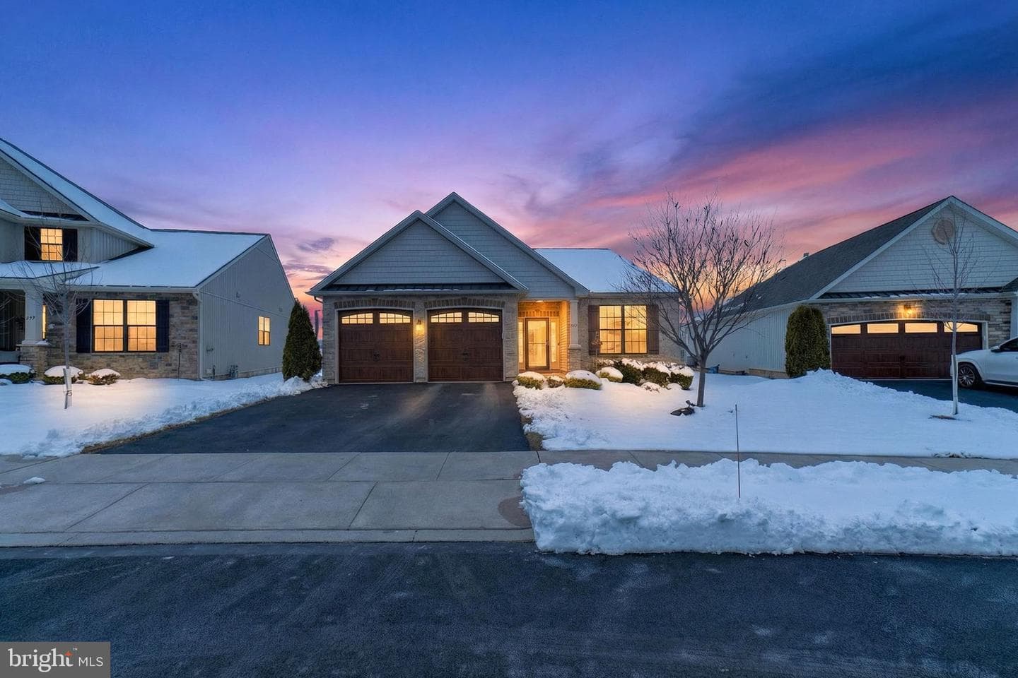 3465 Treeview Drive photo 2