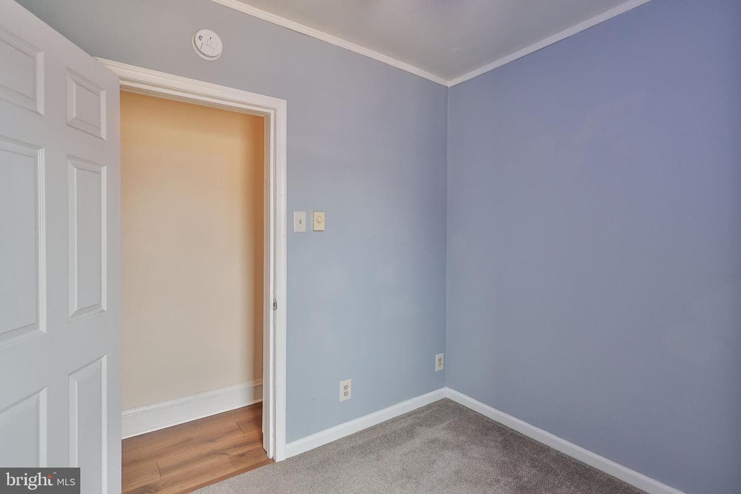 2045 Kenmore Avenue photo 39