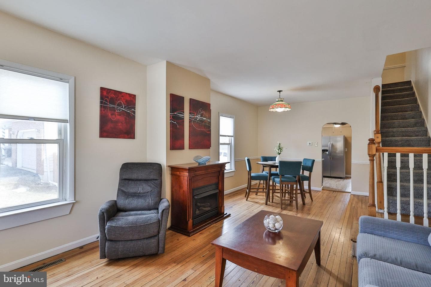 2045 Kenmore Avenue photo 9
