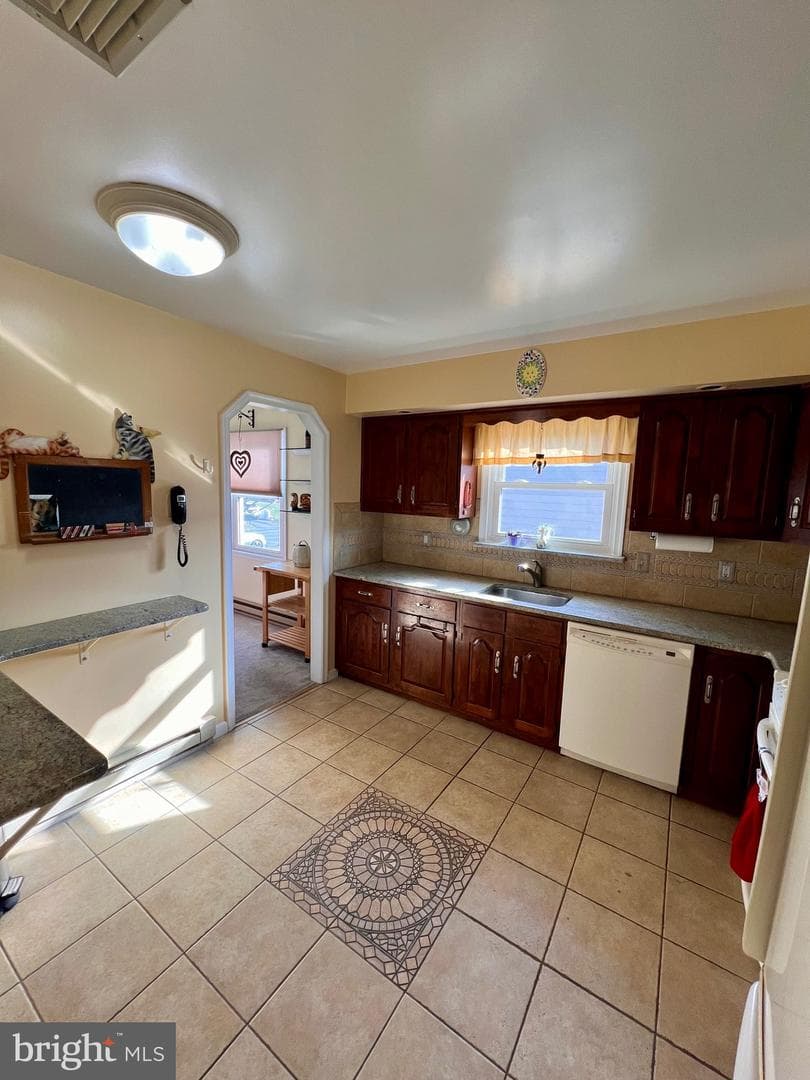 806 E Paoli Street photo 13