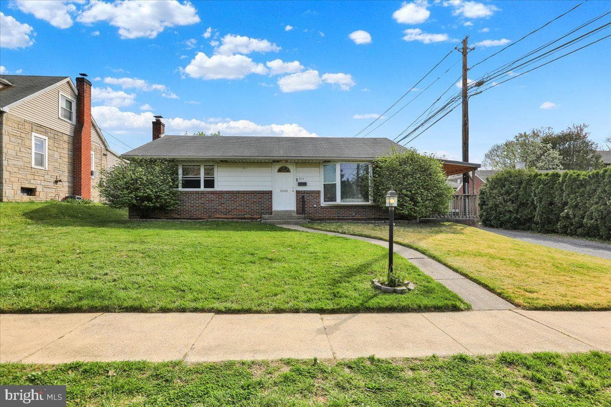 815 N 22nd Street photo 2