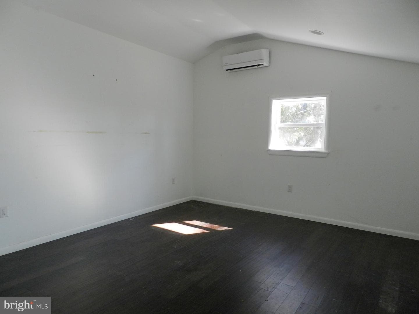 1055 Pine Tree Drive photo 26