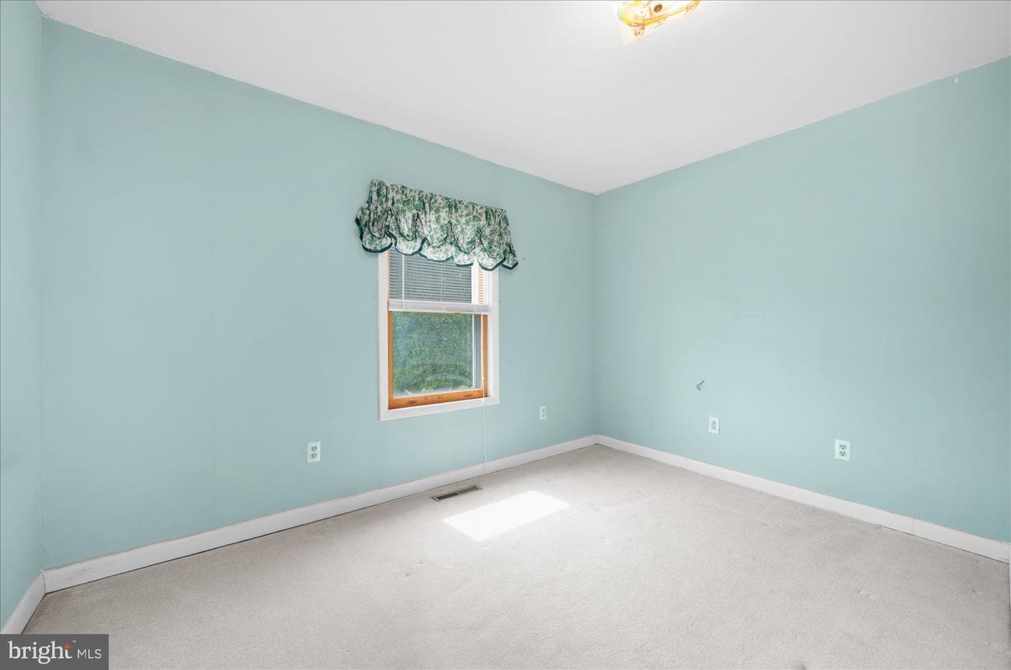 1138 Brookside Road photo 17