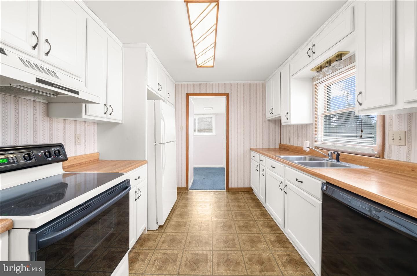 1138 Brookside Road photo 4