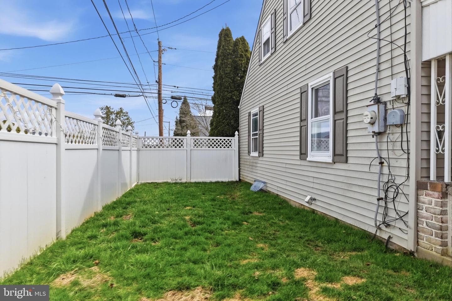 316 S Leh St photo 27