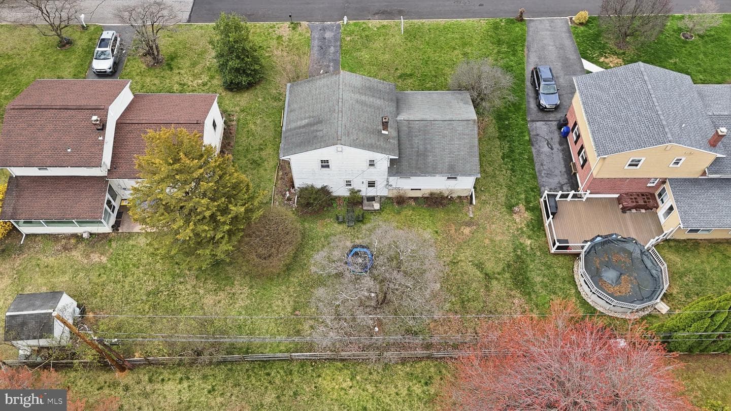 739 Henry Drive photo 34