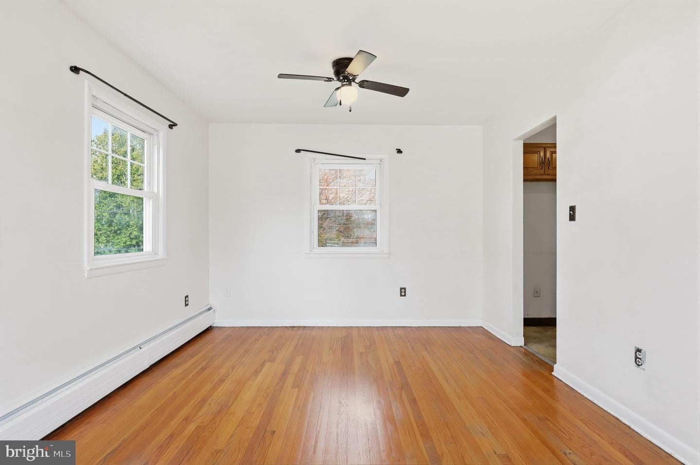 739 Henry Drive photo 9