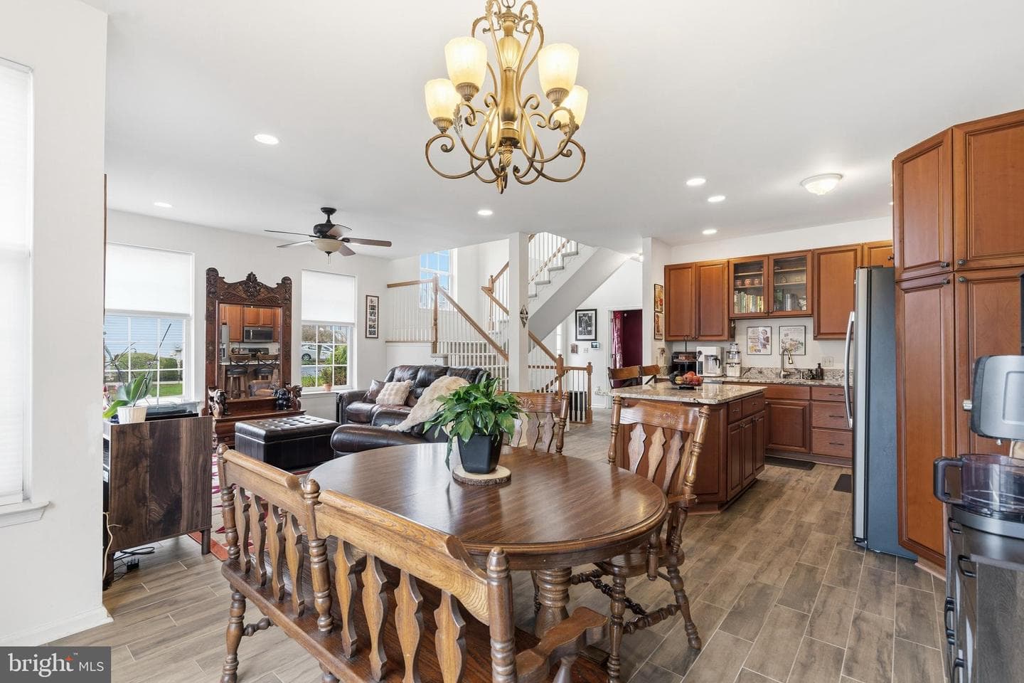 5261 Dartmouth Drive photo 9
