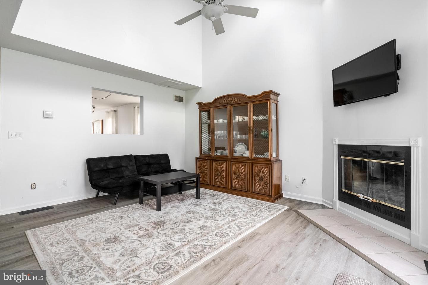 311 Windsor Place photo 17