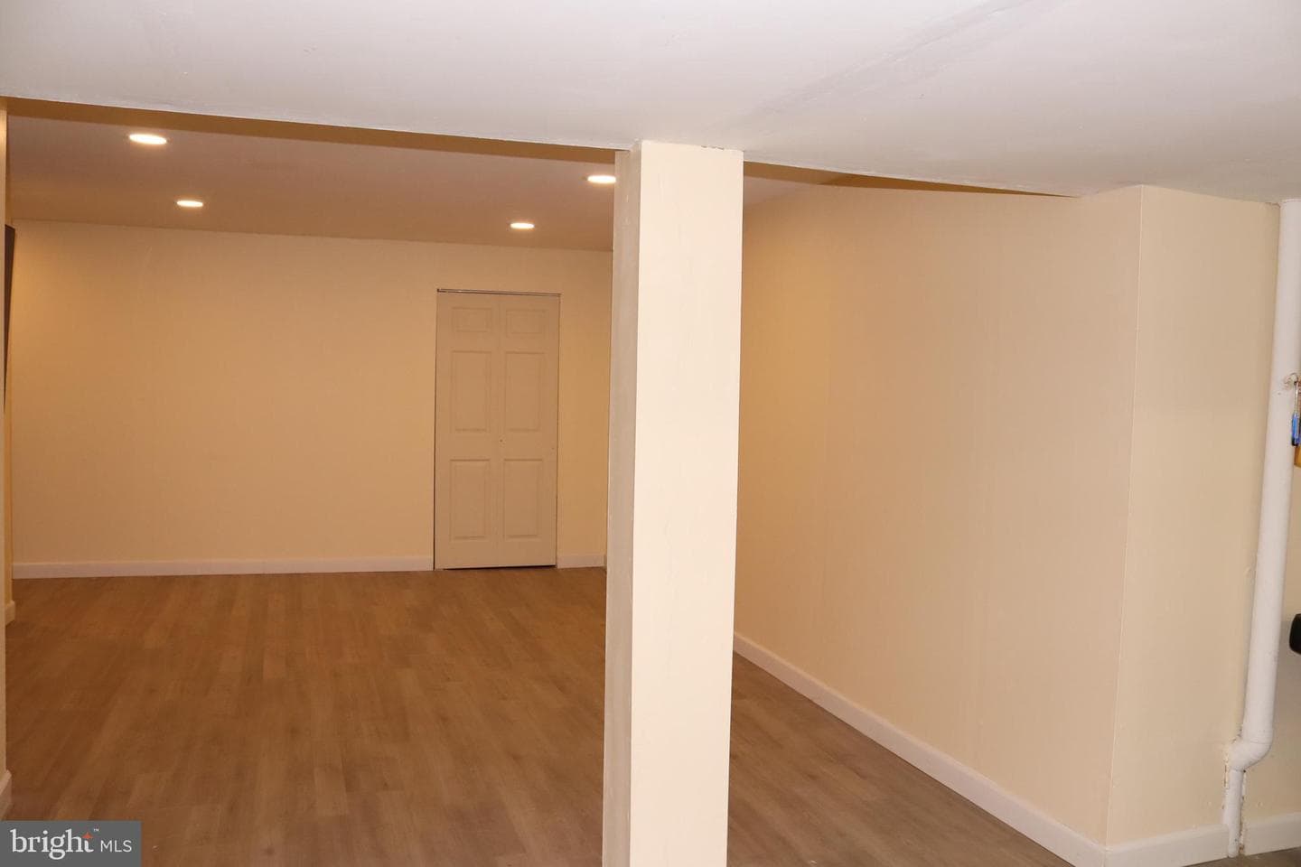1035 Jervin Drive photo 31
