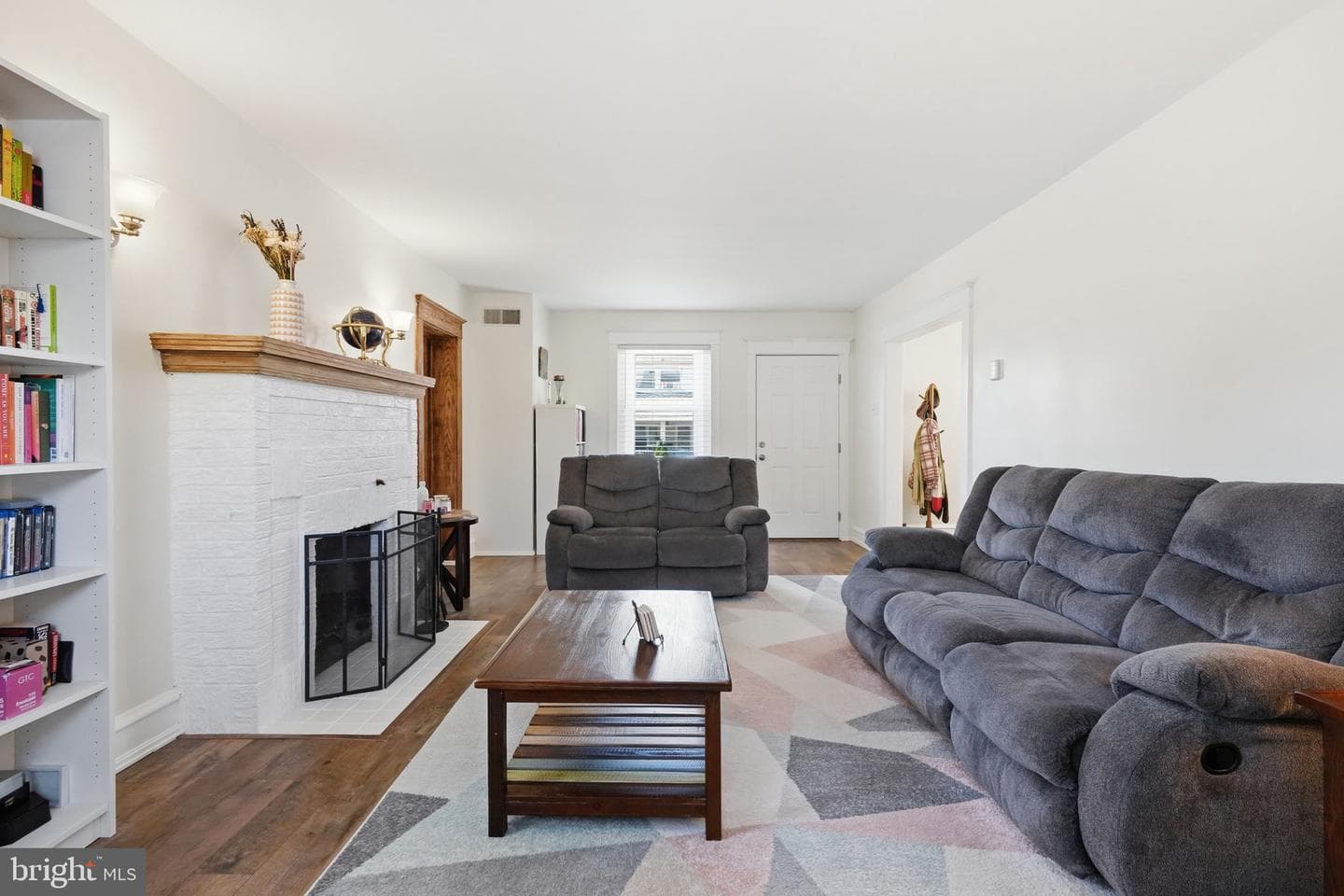 901 N Wahneta Street photo 10