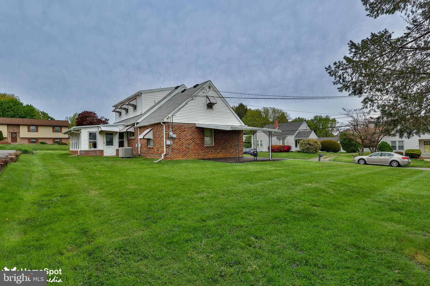 34 N 38th Street photo 3