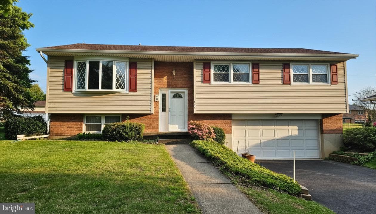 524 E Tioga Street photo 1