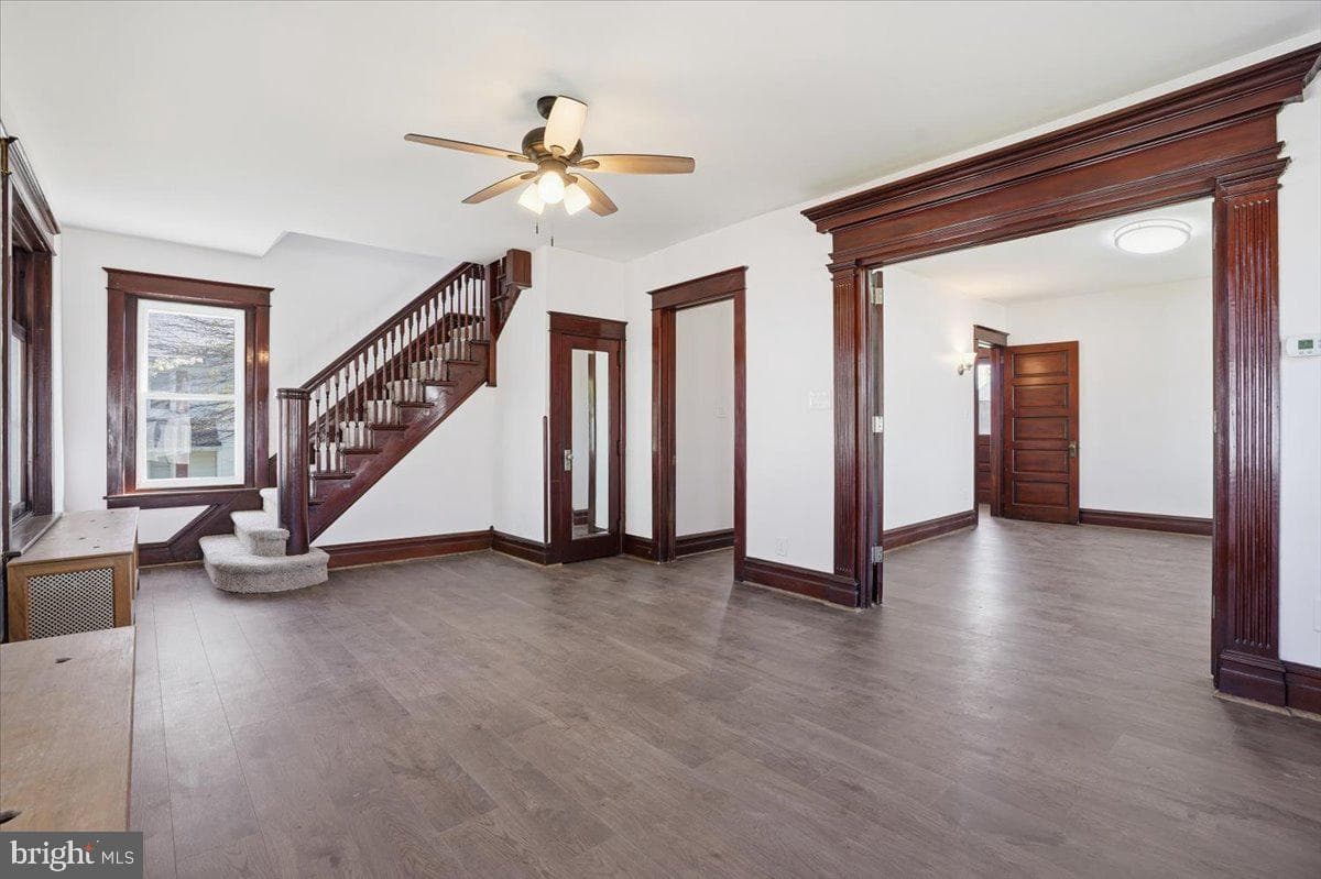3756 W Walnut Street photo 13