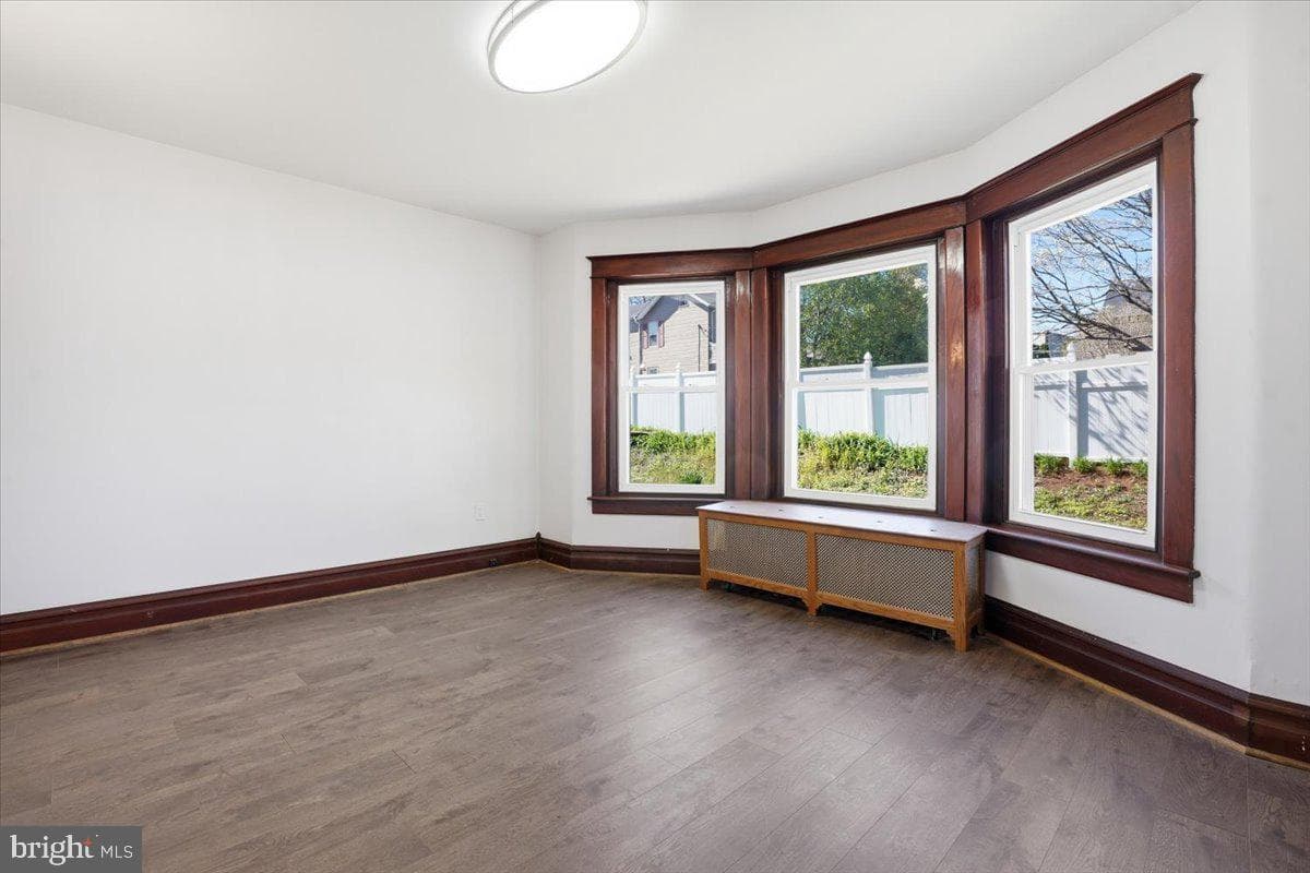 3756 W Walnut Street photo 18