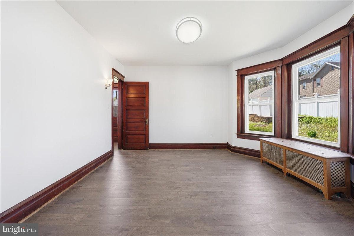 3756 W Walnut Street photo 19