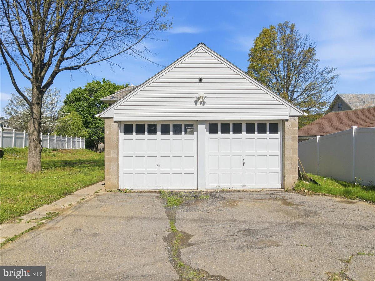 3756 W Walnut Street photo 69