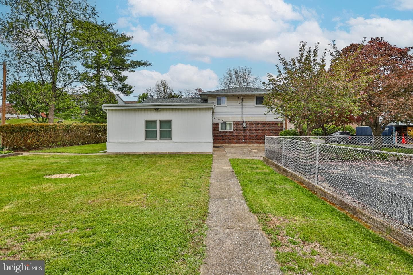 1220 S Lumber Street photo 69