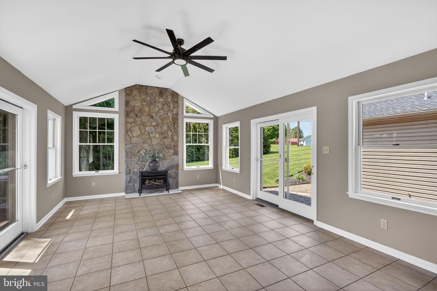 1312 Dorney Avenue photo 44