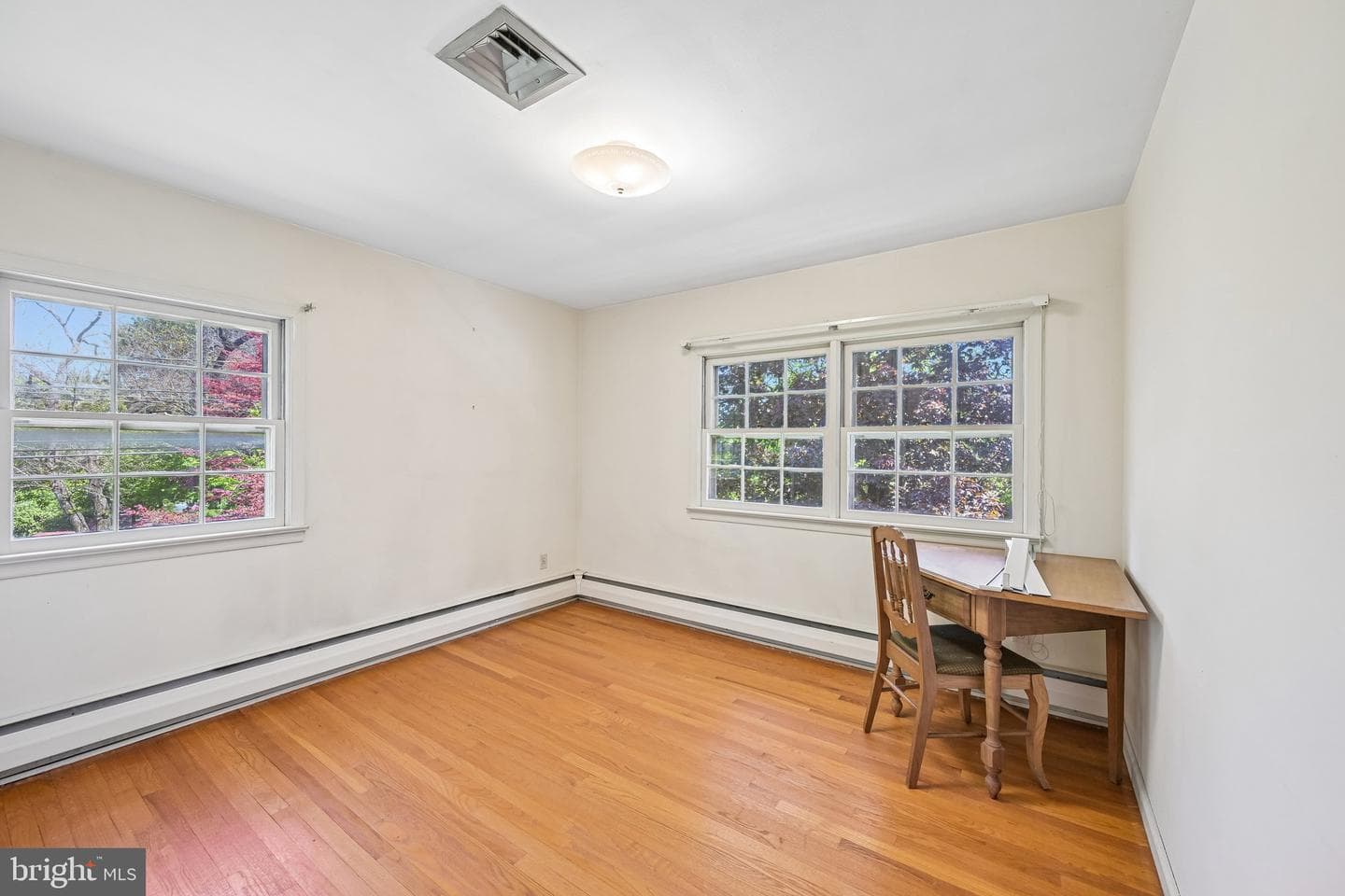 3065 W Livingston Street photo 12