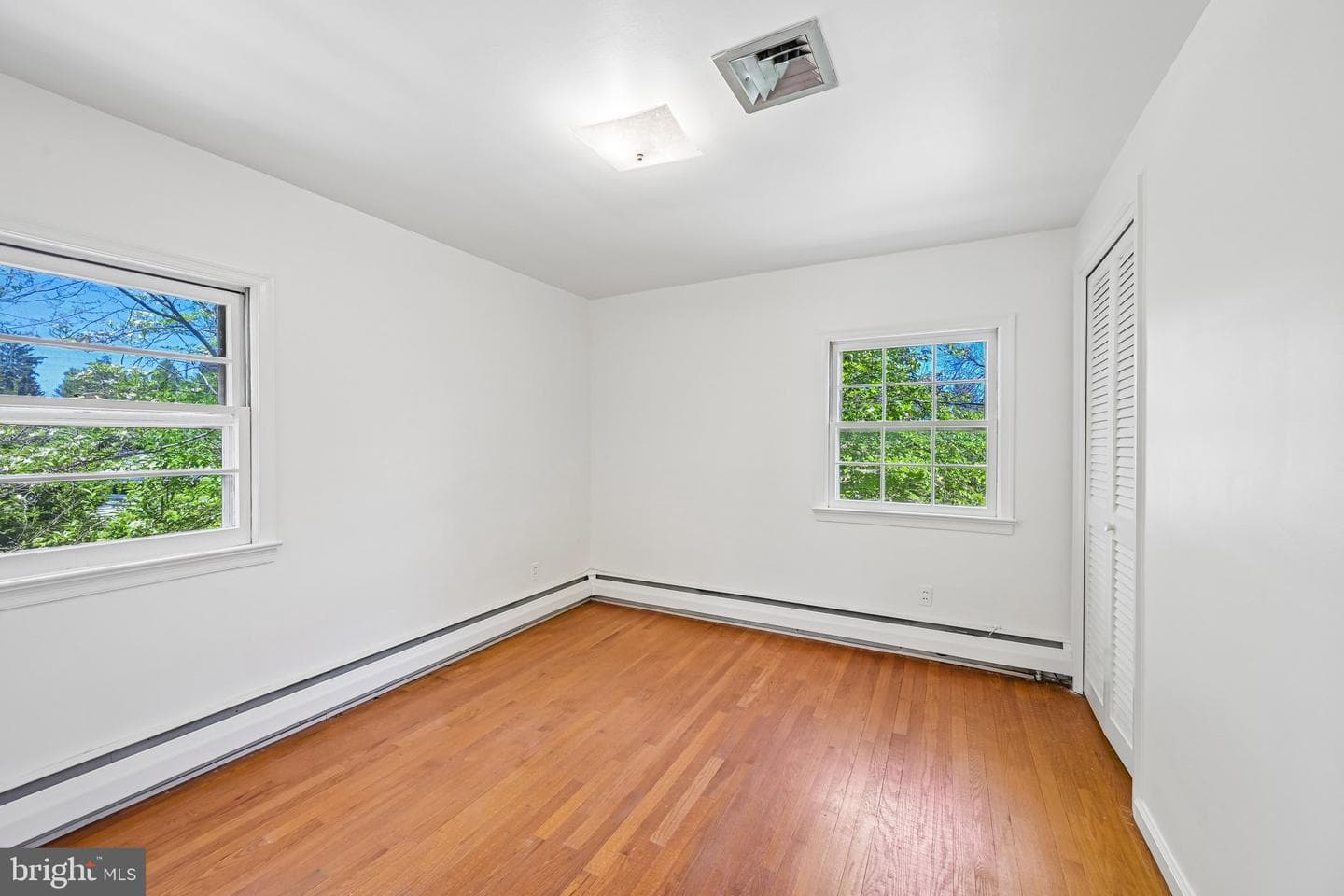 3065 W Livingston Street photo 13