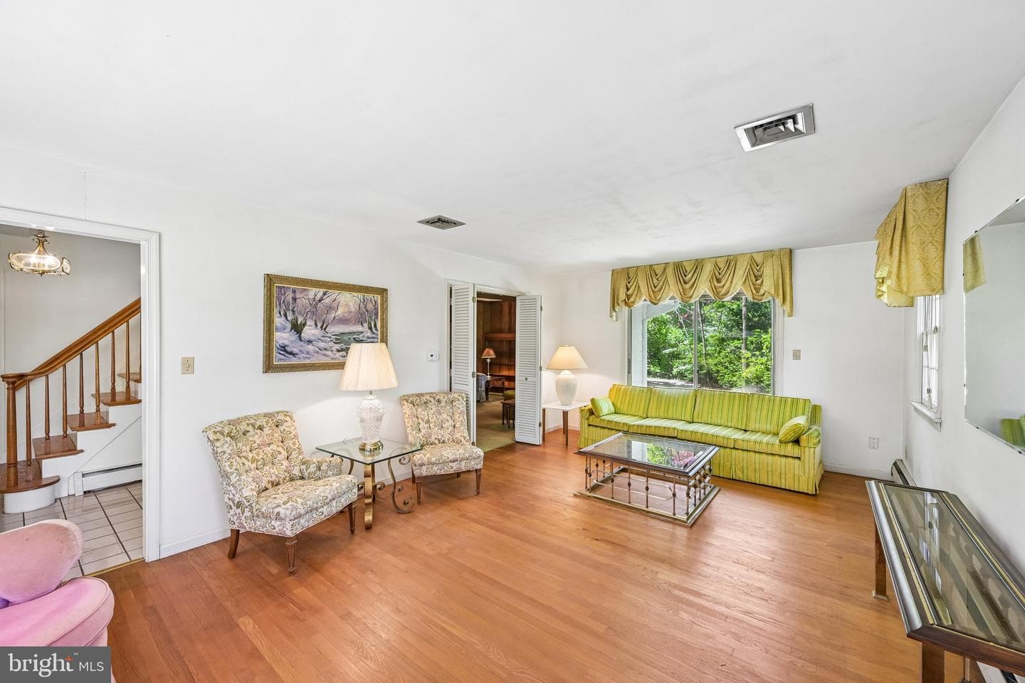 3065 W Livingston Street photo 2
