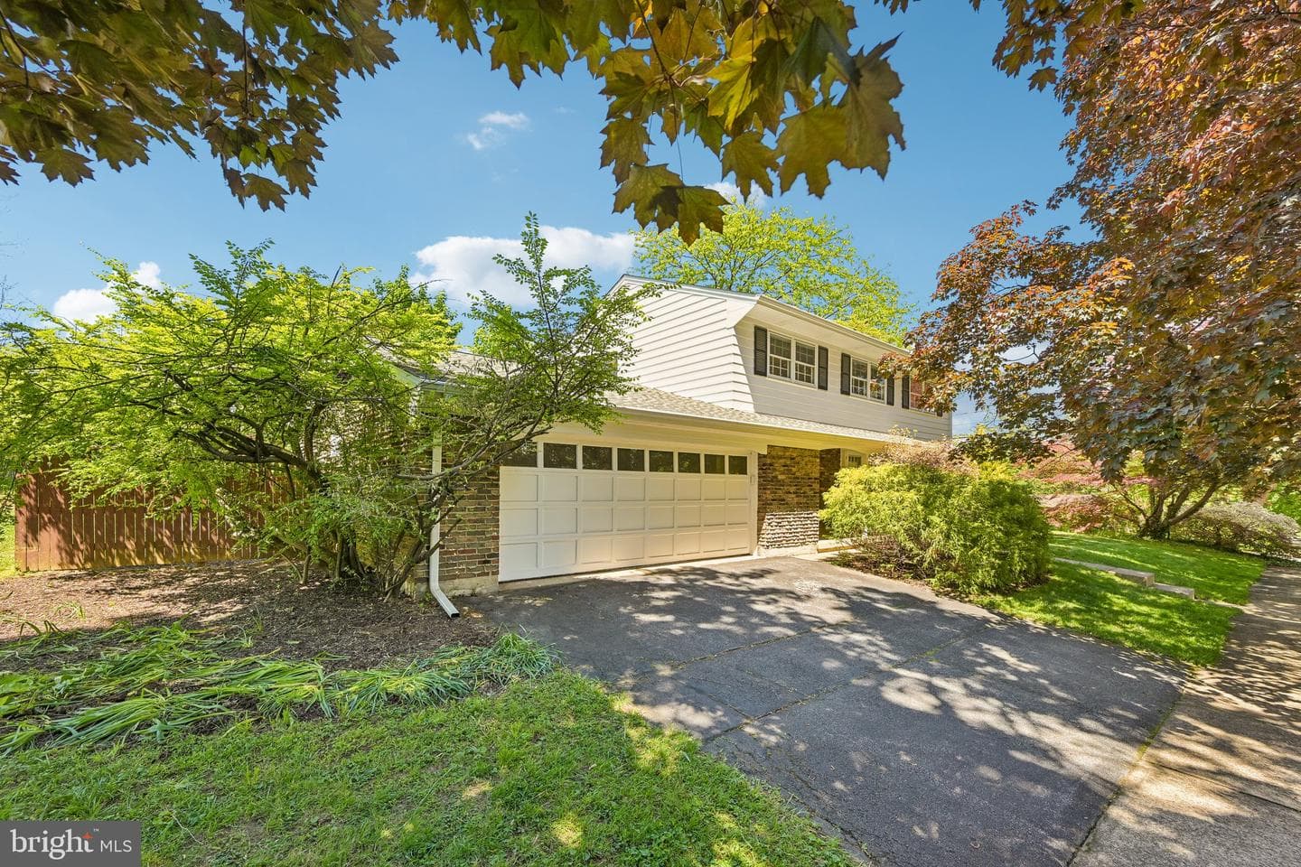 3065 W Livingston Street photo 20