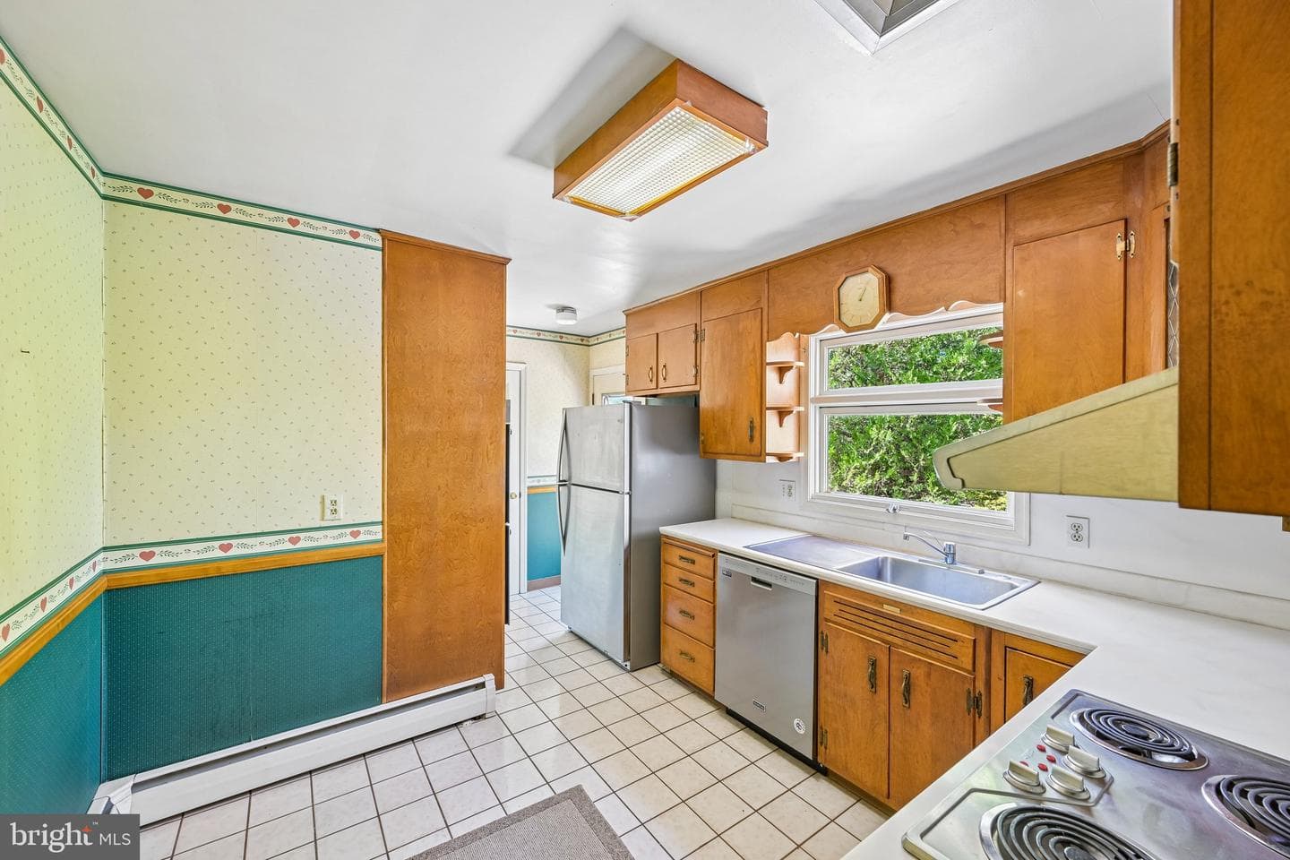 3065 W Livingston Street photo 7