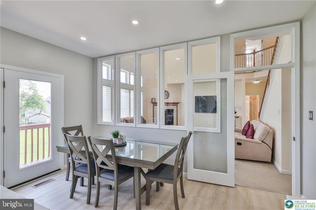 330 Indigo Way photo 26