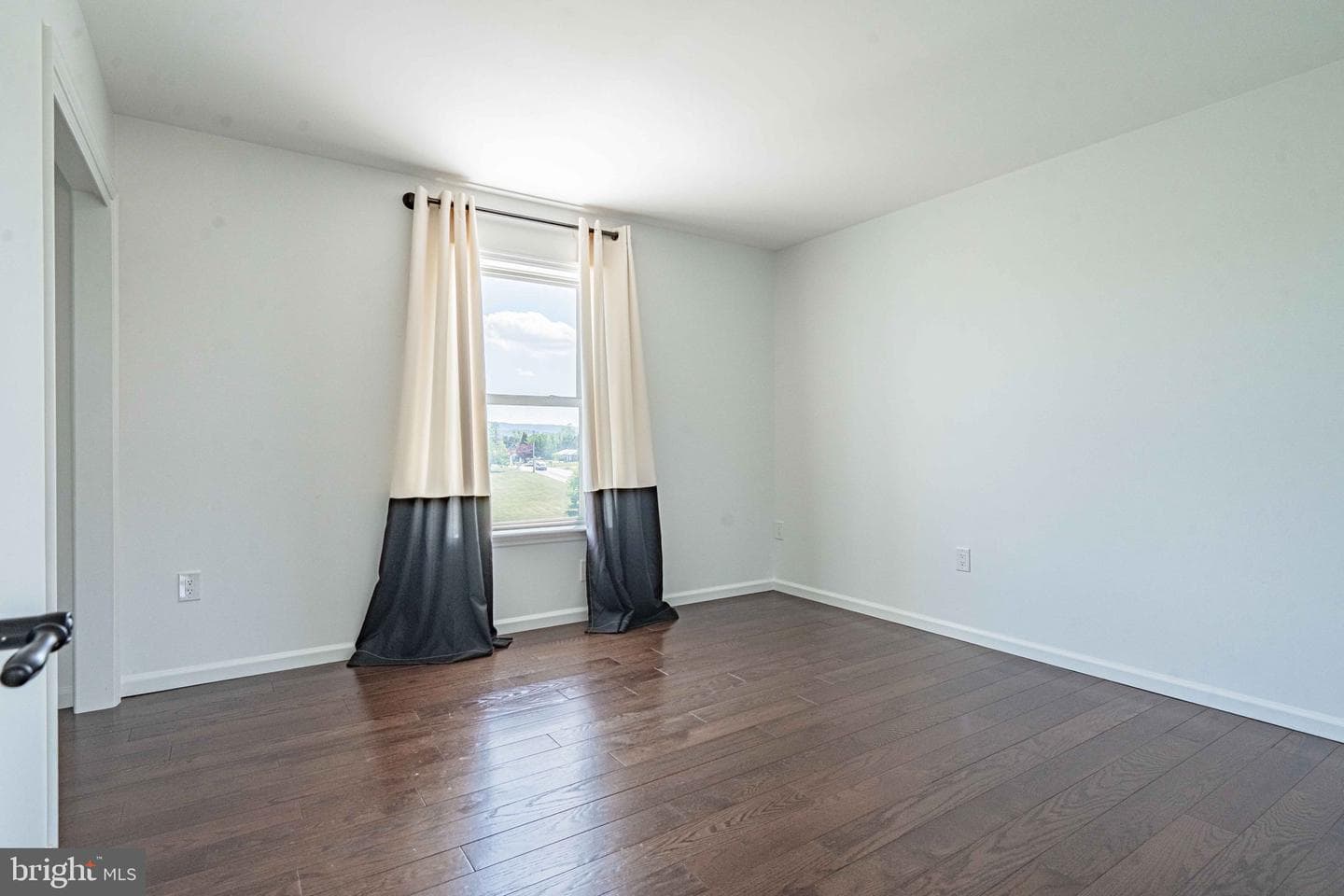 385 Farmington Road photo 43