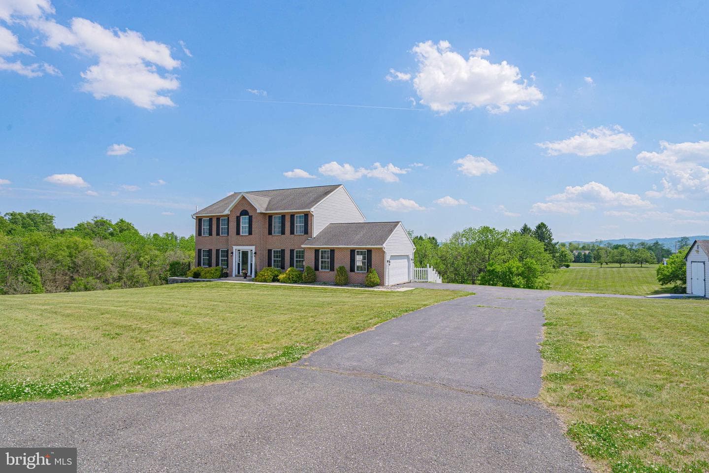 385 Farmington Road photo 5