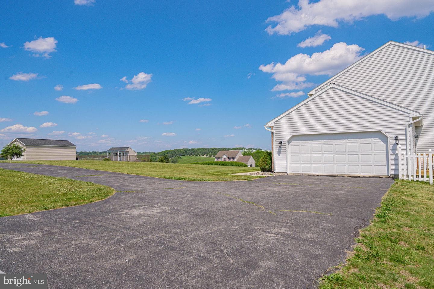 385 Farmington Road photo 6