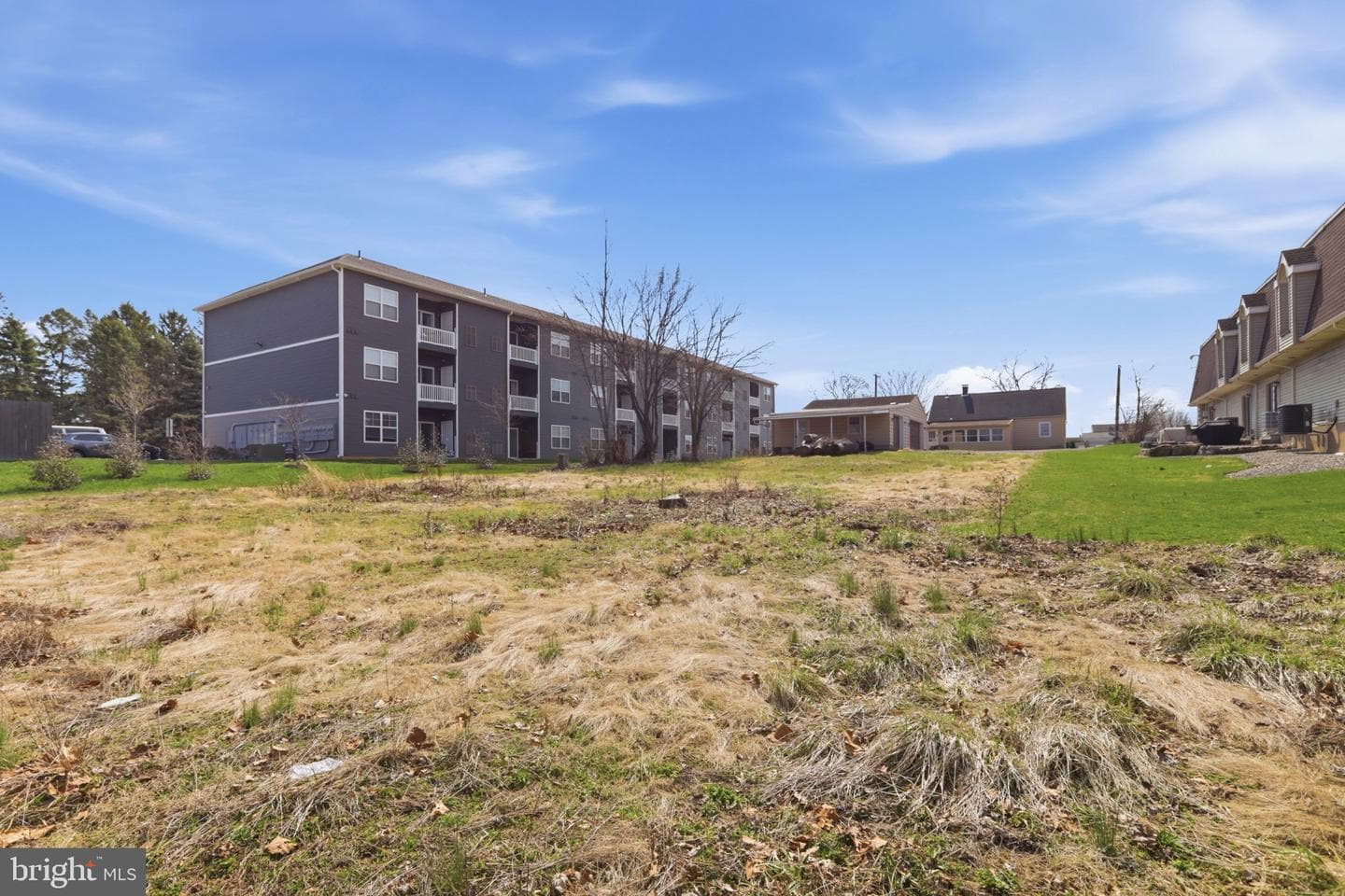 1224 Eaton Avenue photo 3