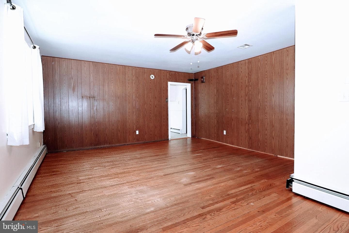 172 Harrison St photo 4