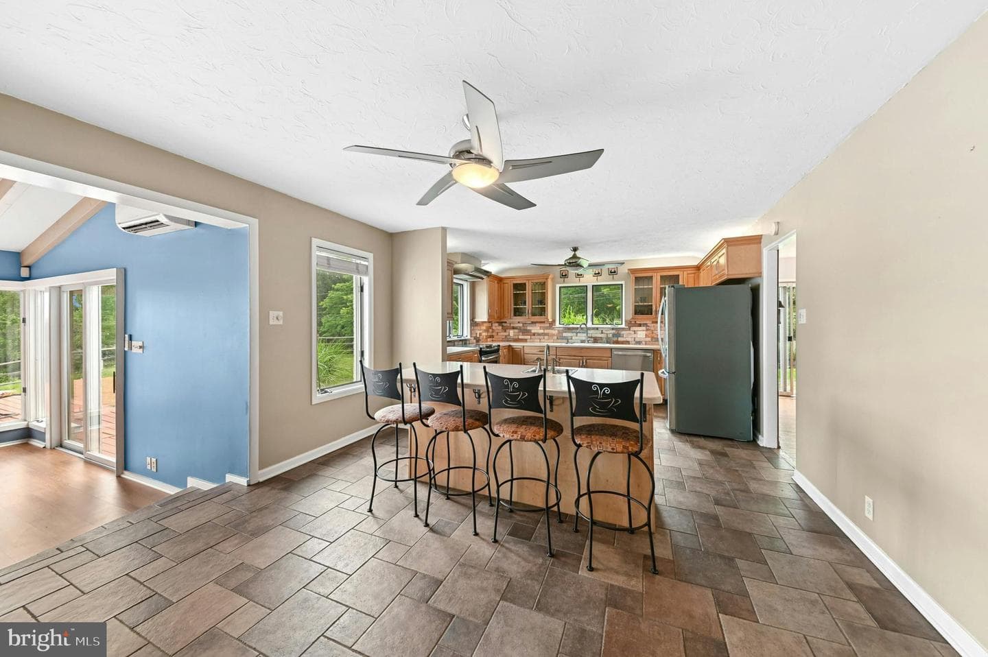614 Glenwood Street photo 12