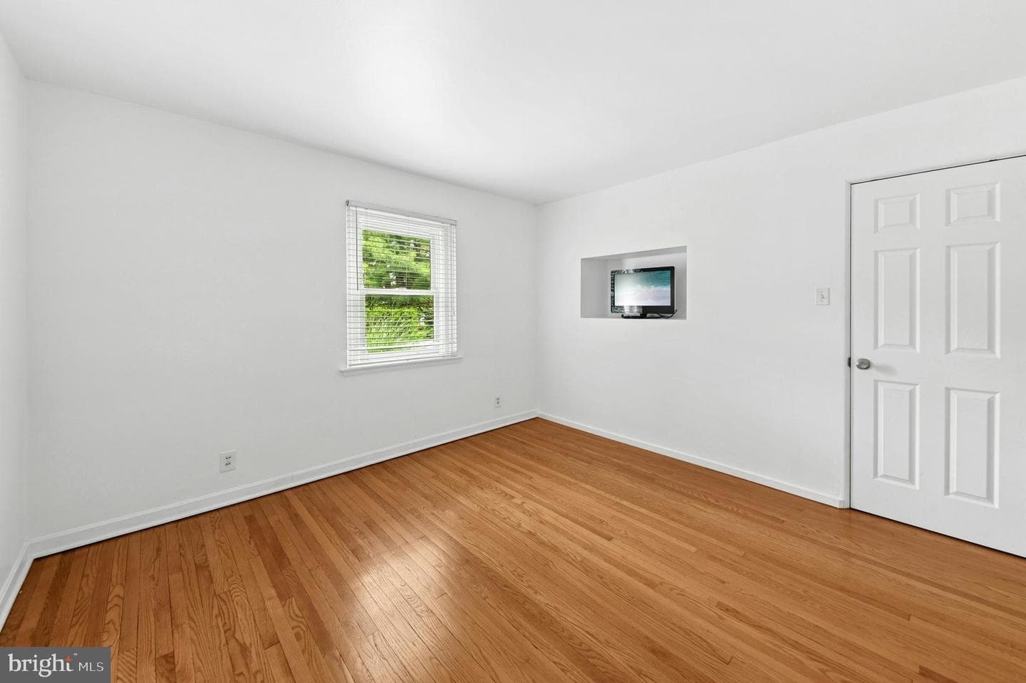 614 Glenwood Street photo 18