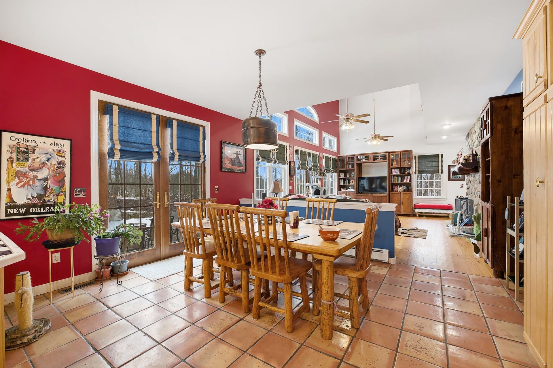 6688 Haasadahl Rd photo 12