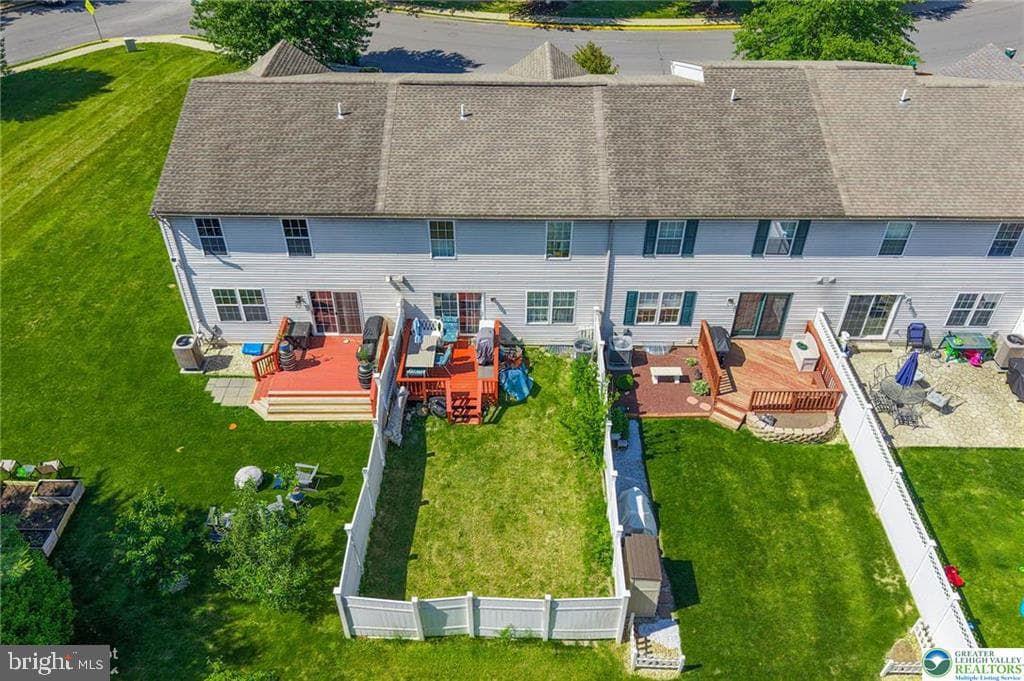 6411 Pioneer Drive photo 2