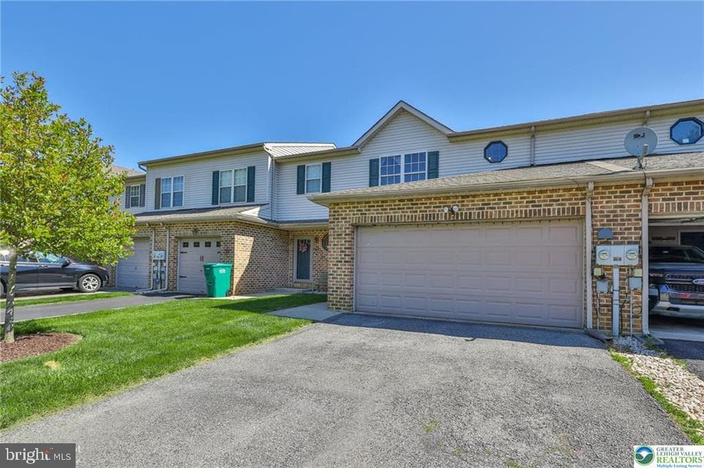 6411 Pioneer Drive photo 3