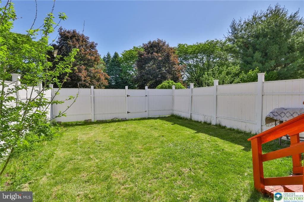6411 Pioneer Drive photo 54