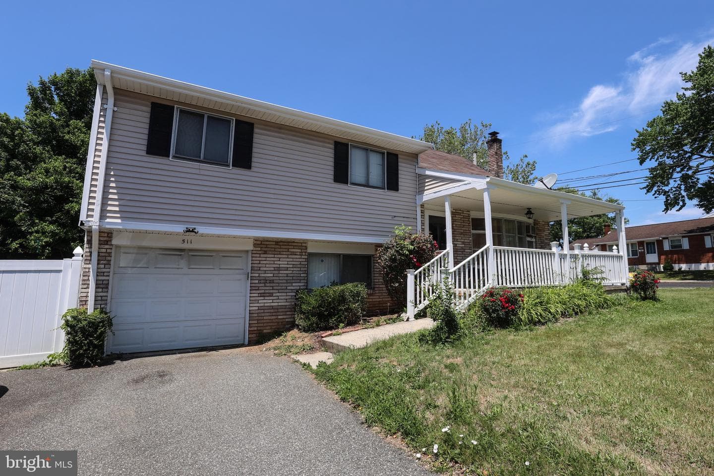 511 E Harrison Street photo 6