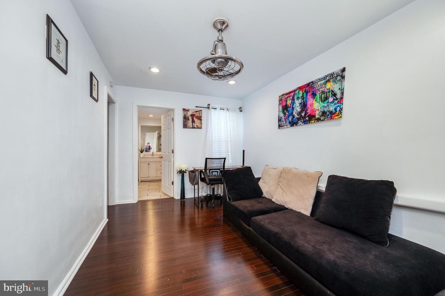 627 W Union Street photo 16