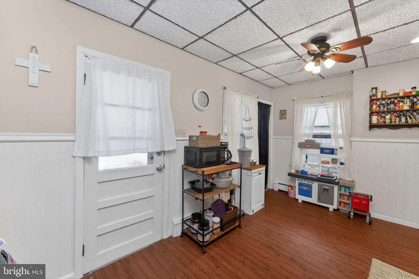 233 Adrain Street photo 13