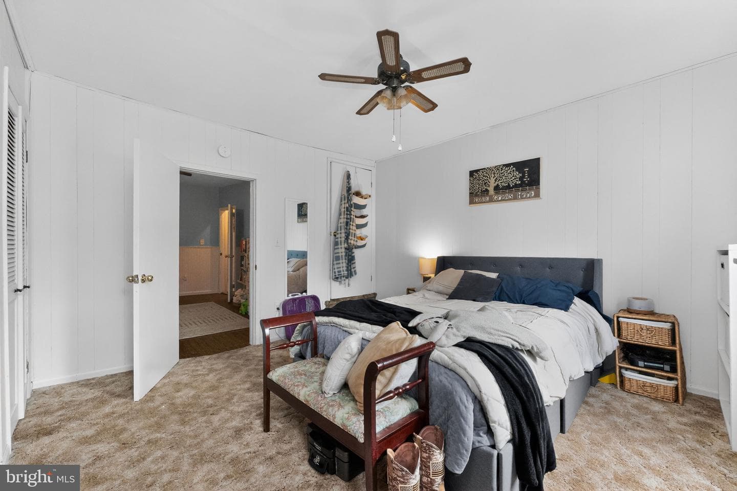 233 Adrain Street photo 17